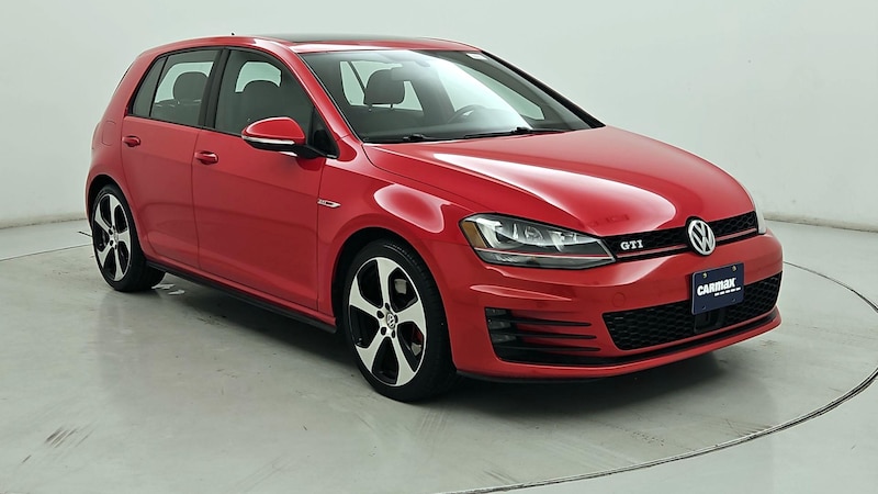 2015 Volkswagen Golf GTI SE Hero Image