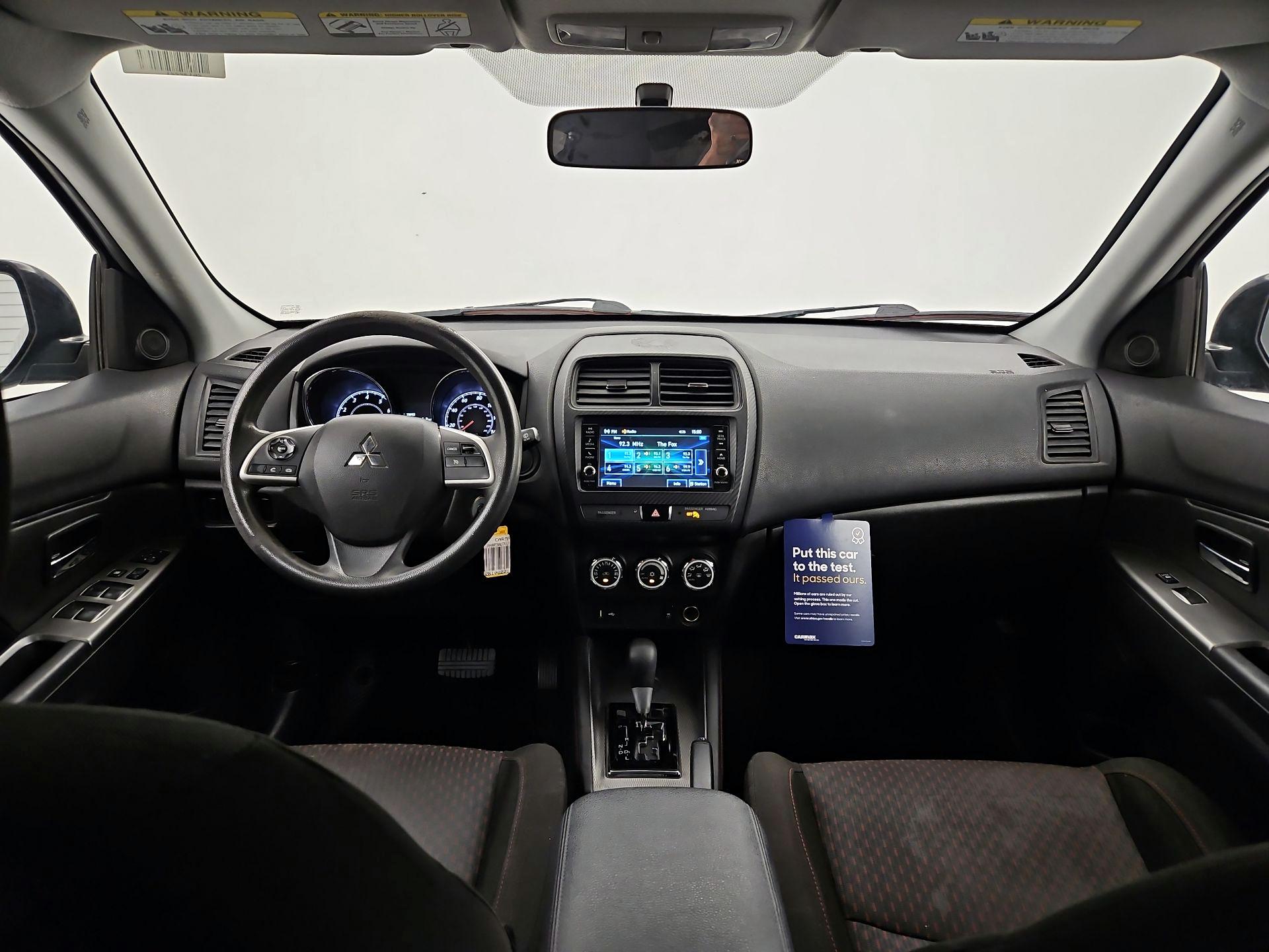 Thumbnail: 2019 Mitsubishi Outlander Sport - 9