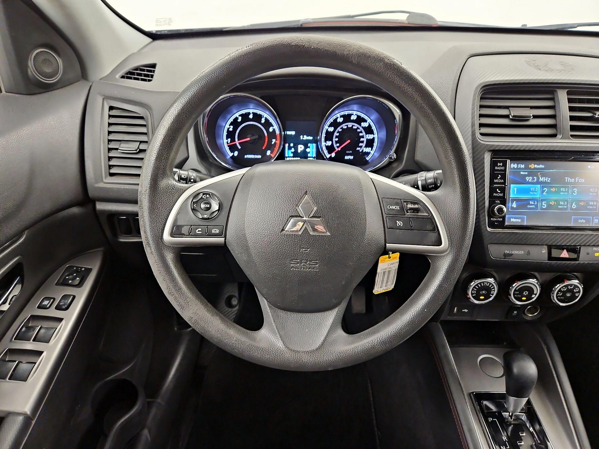 Thumbnail: 2019 Mitsubishi Outlander Sport - 10