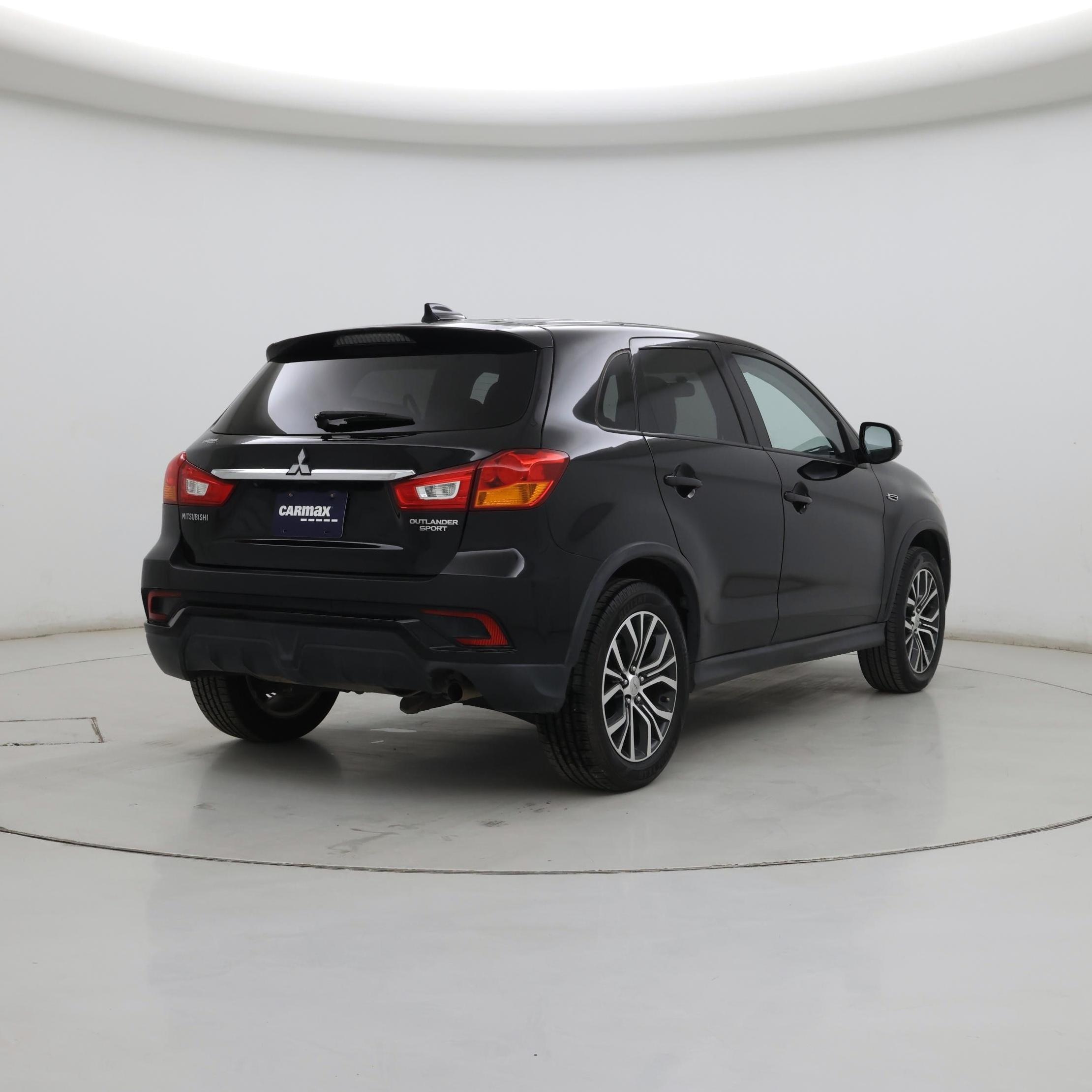 Thumbnail: 2019 Mitsubishi Outlander Sport - 8