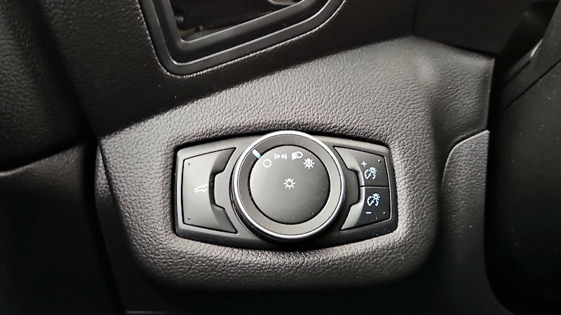 2019 Ford Escape S 13