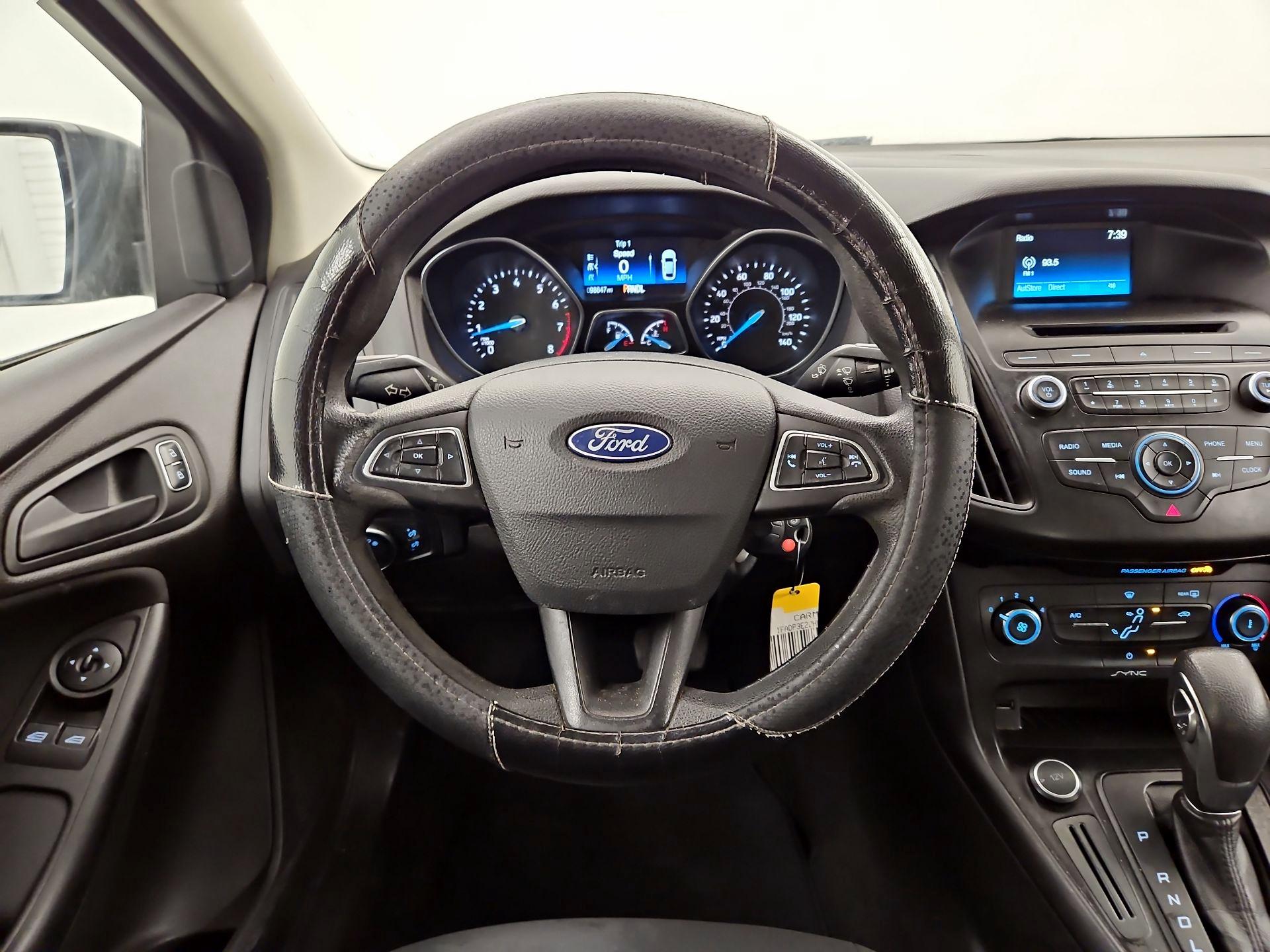 Thumbnail: 2017 Ford Focus - 9