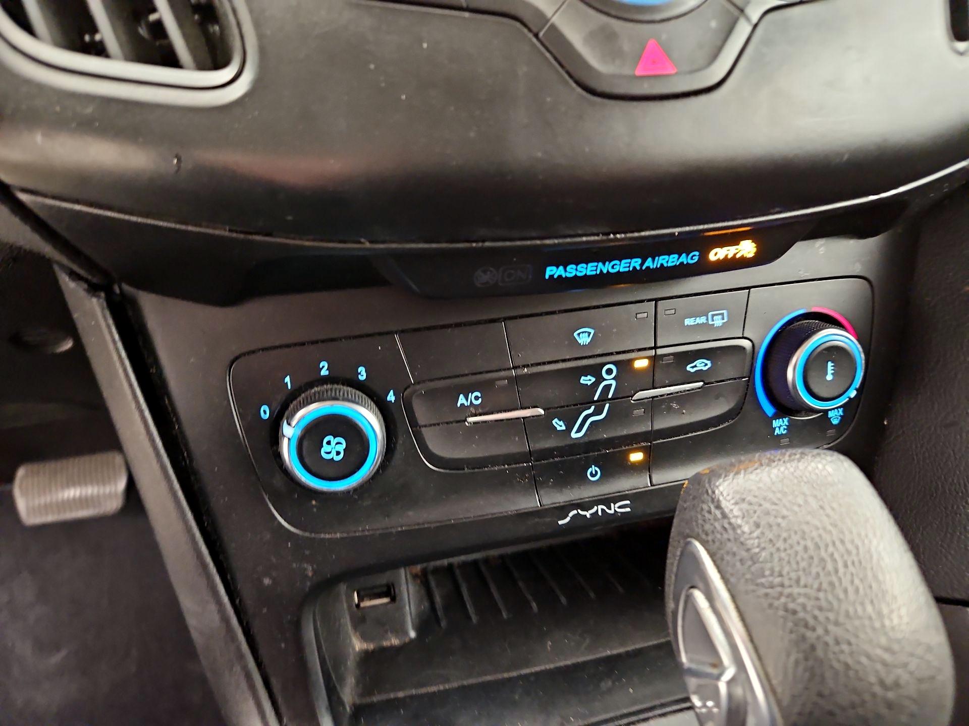 Thumbnail: 2017 Ford Focus - 16