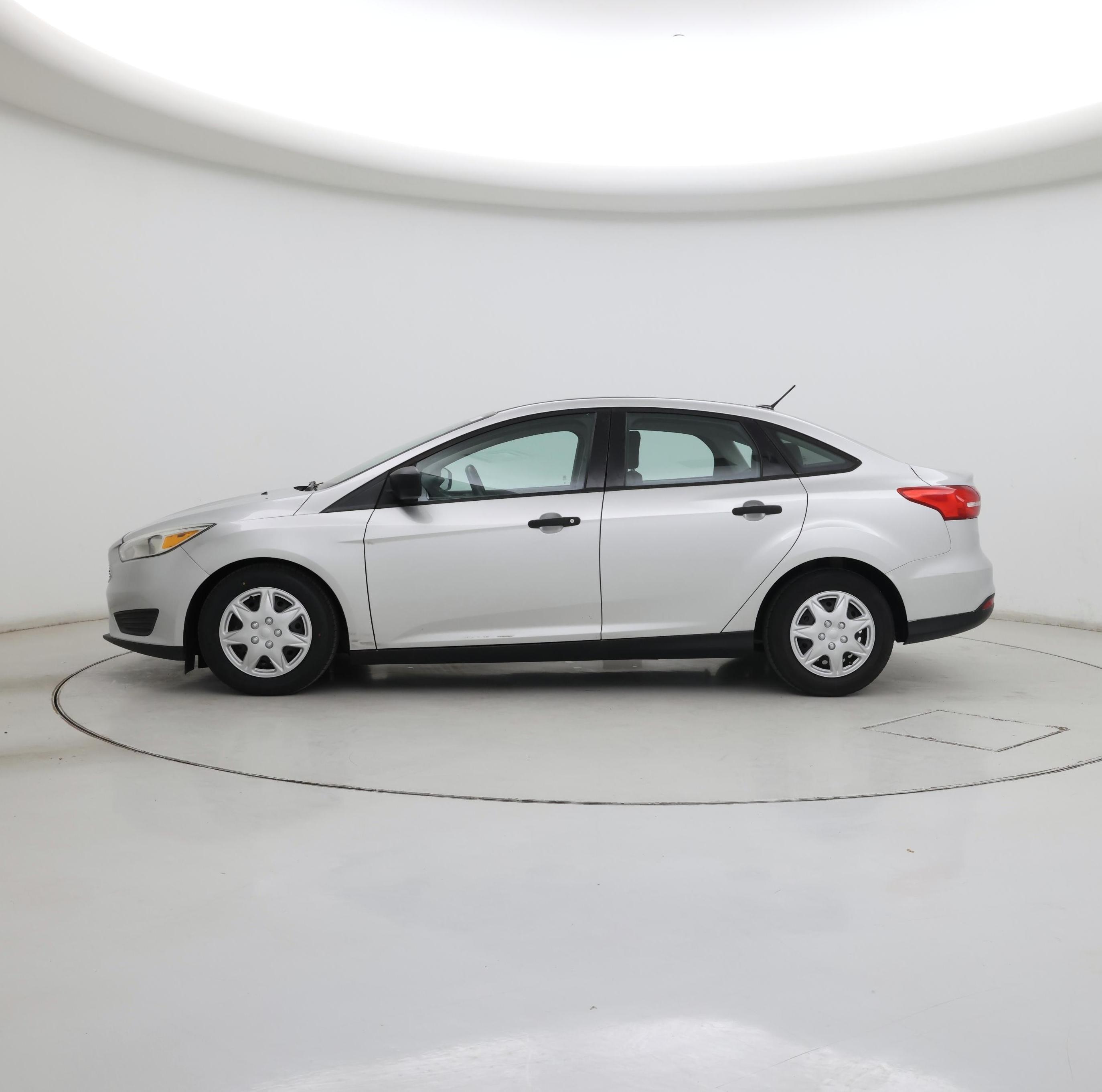 Thumbnail: 2017 Ford Focus - 3