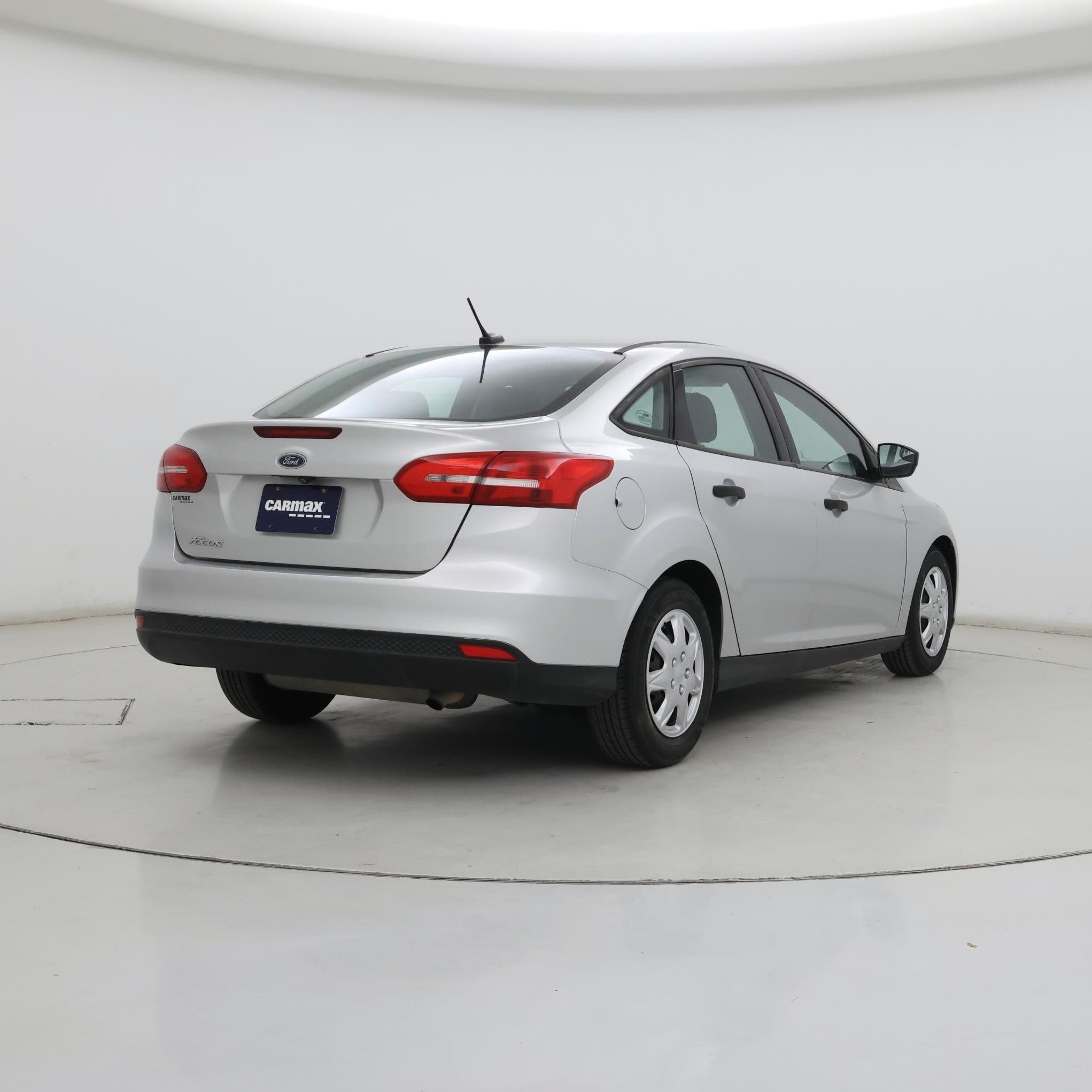 Thumbnail: 2017 Ford Focus - 8