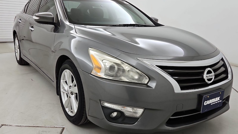 2014 Nissan Altima SL Hero Image
