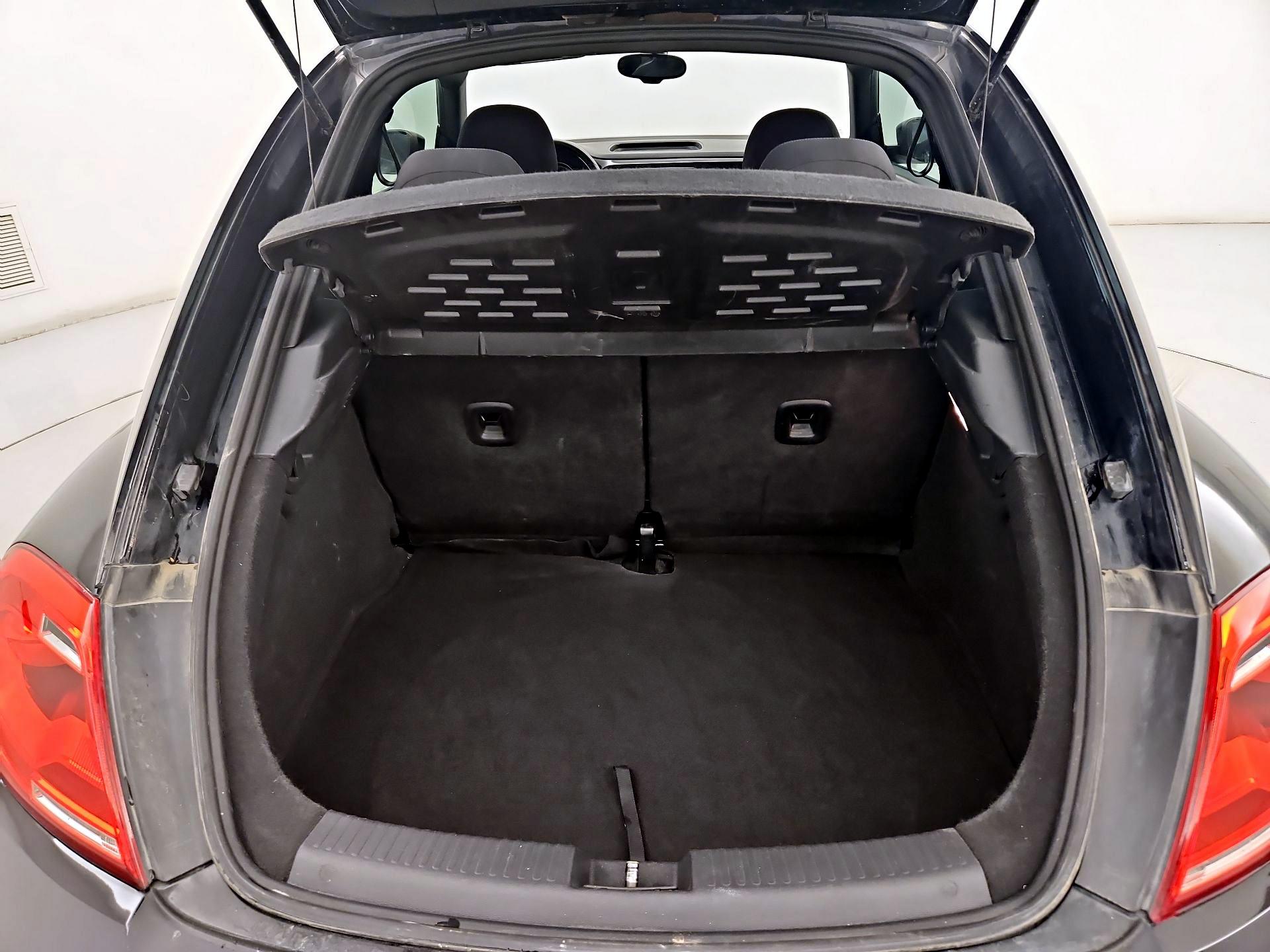 Thumbnail: 2016 Volkswagen Beetle - 18