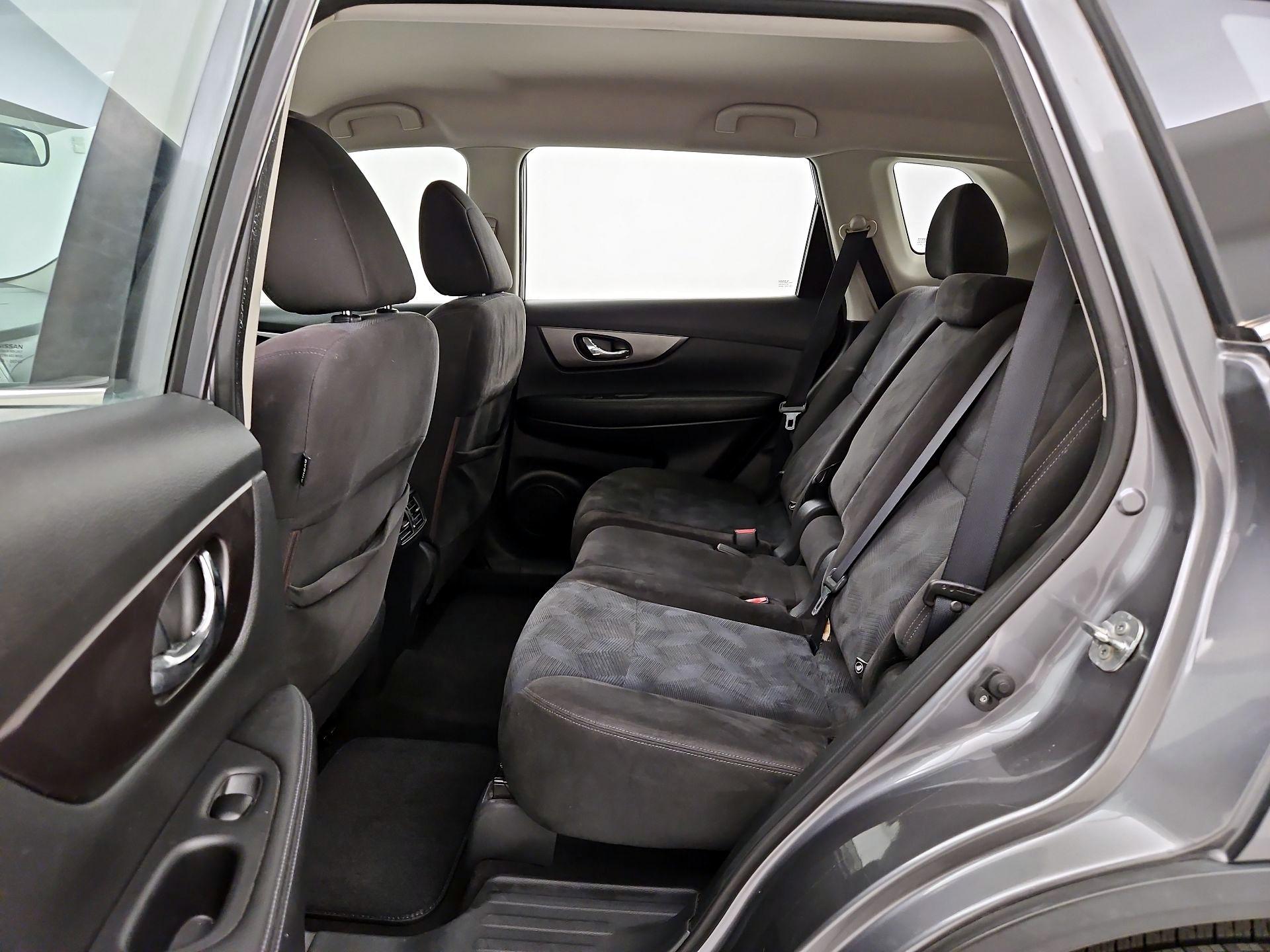 Thumbnail: 2015 Nissan Rogue - 19
