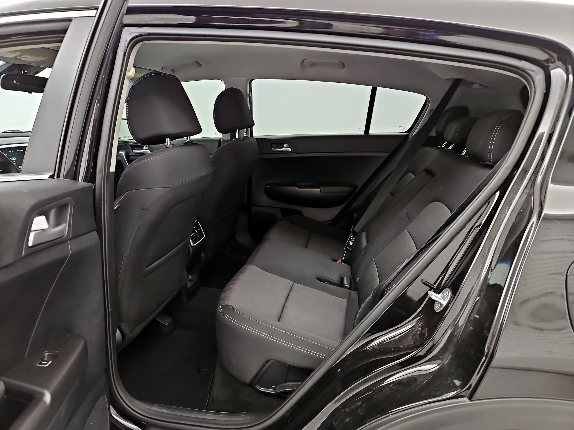 Thumbnail: 2021 Kia Sportage - 18