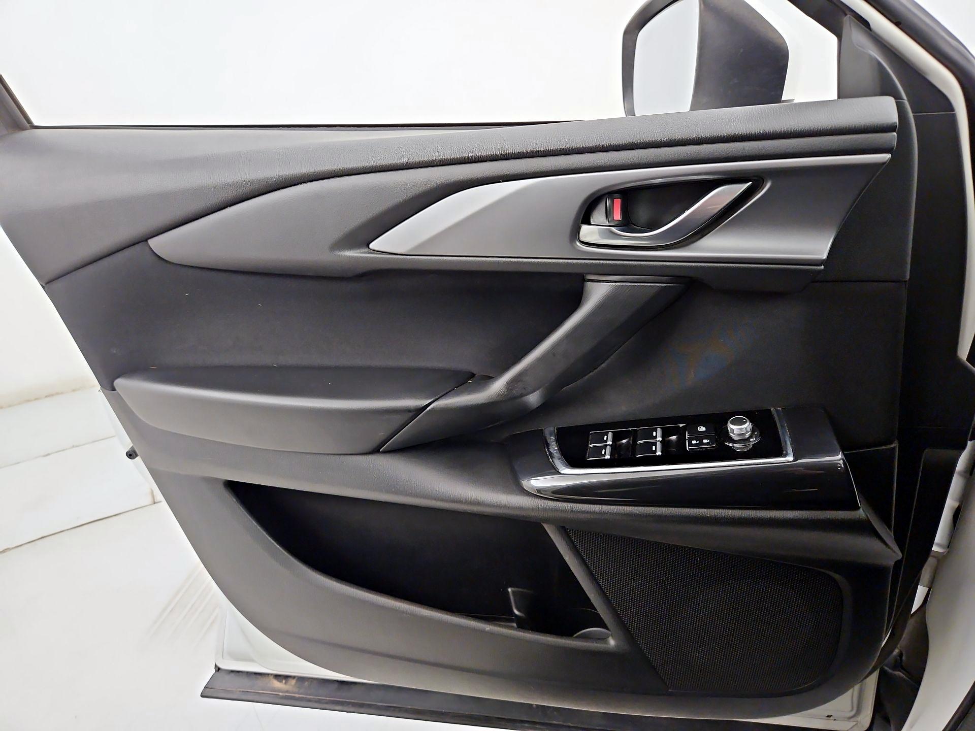 Thumbnail: 2018 Mazda CX-9 - 12