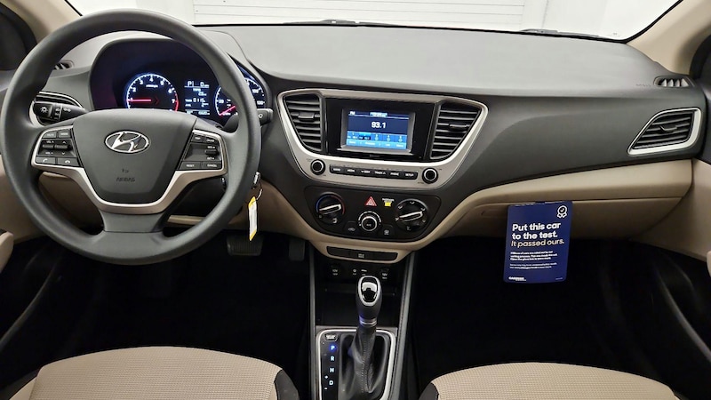 2019 Hyundai Accent SE 9