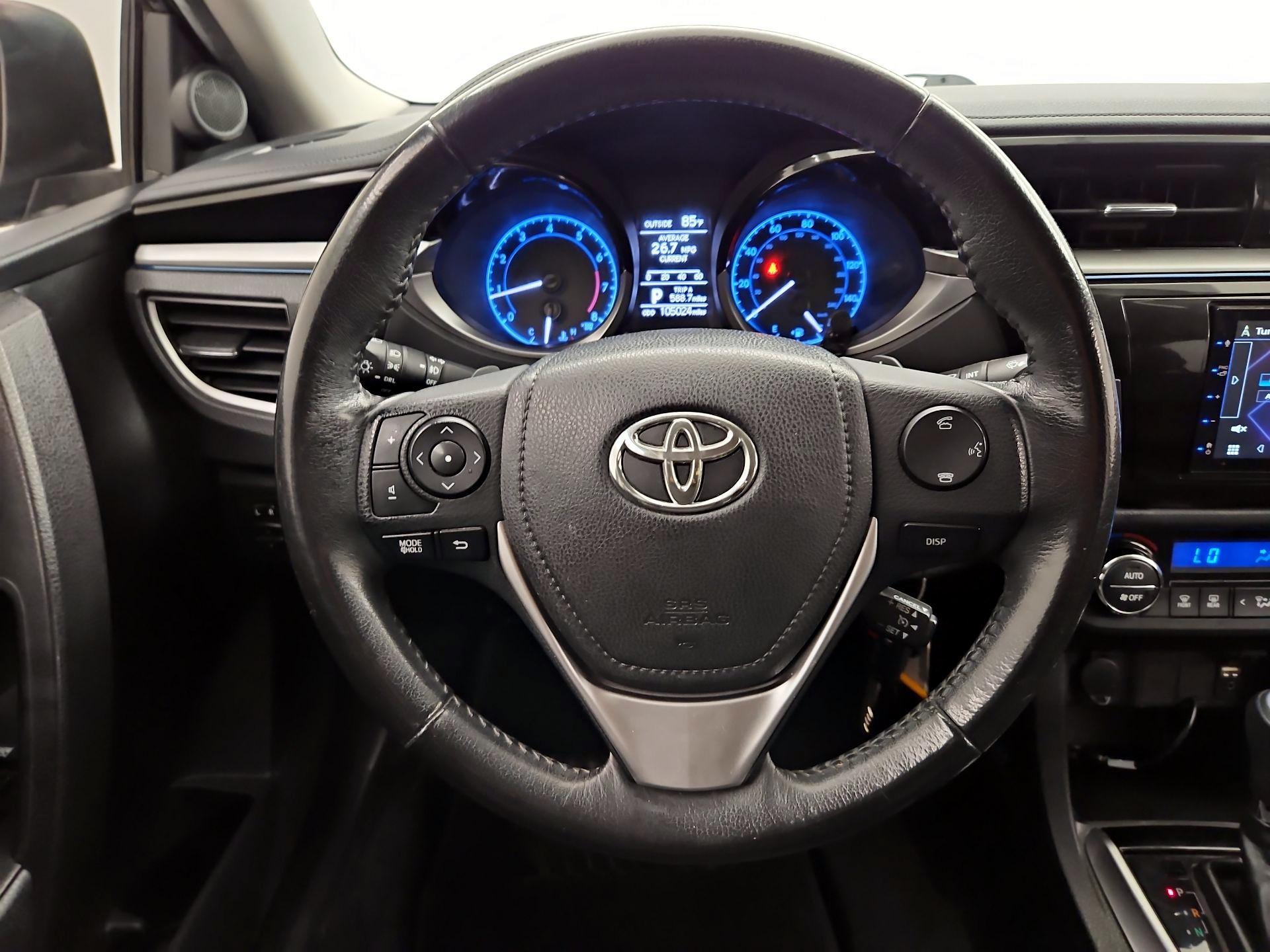 Thumbnail: 2015 Toyota Corolla - 10