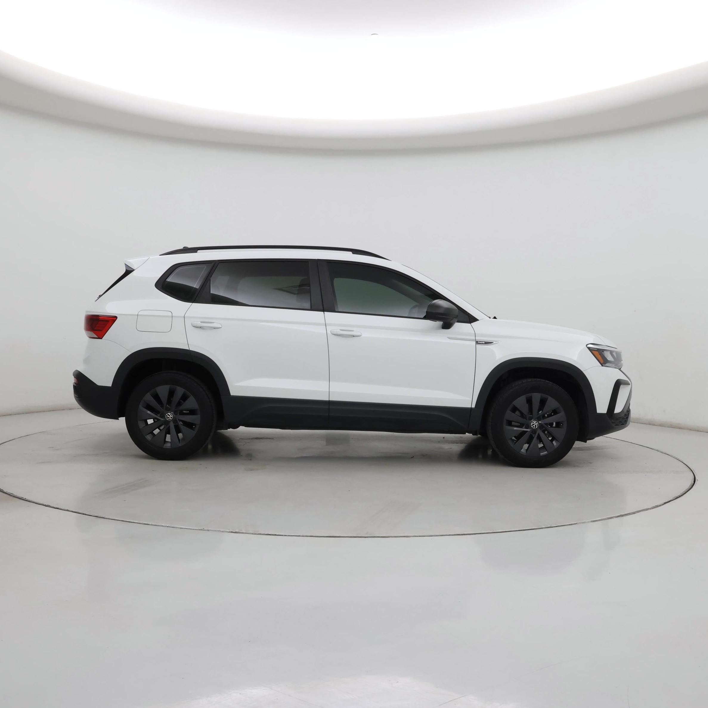 Thumbnail: 2022 Volkswagen Taos - 7