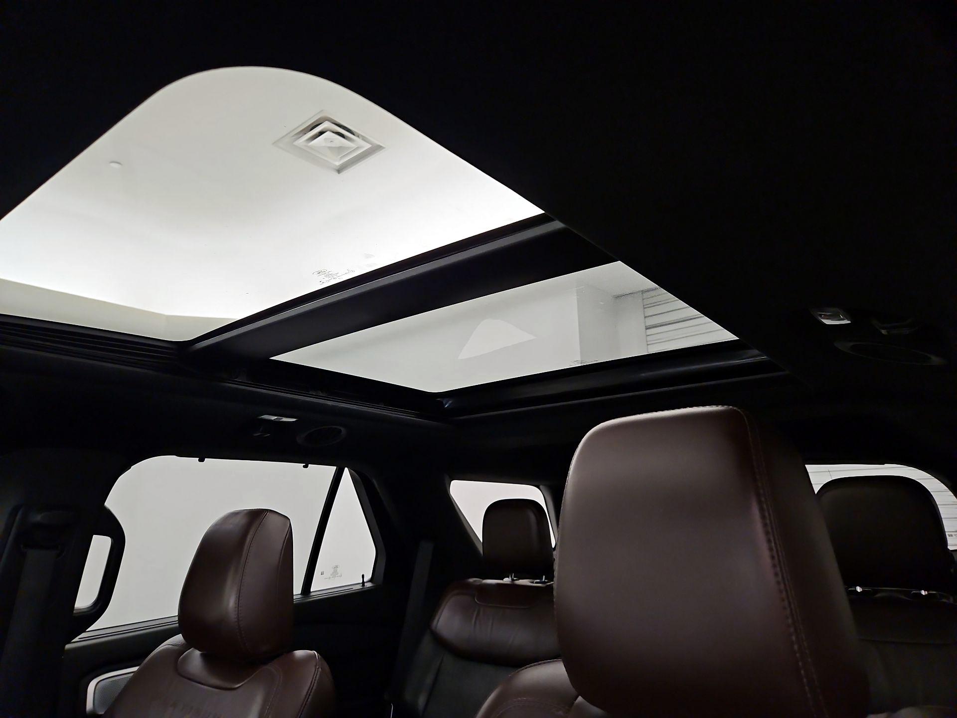 Thumbnail: 2020 Ford Explorer - 20