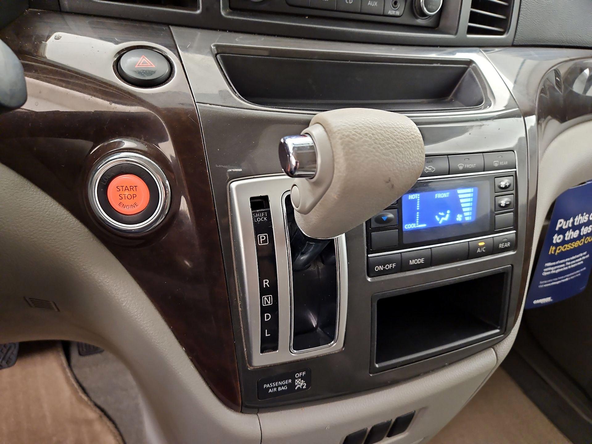 Thumbnail: 2015 Nissan Quest - 16