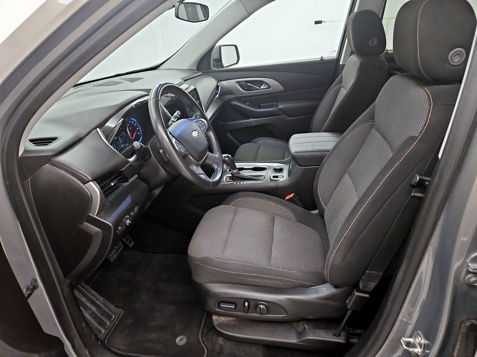 Thumbnail: 2019 Chevrolet Traverse - 11