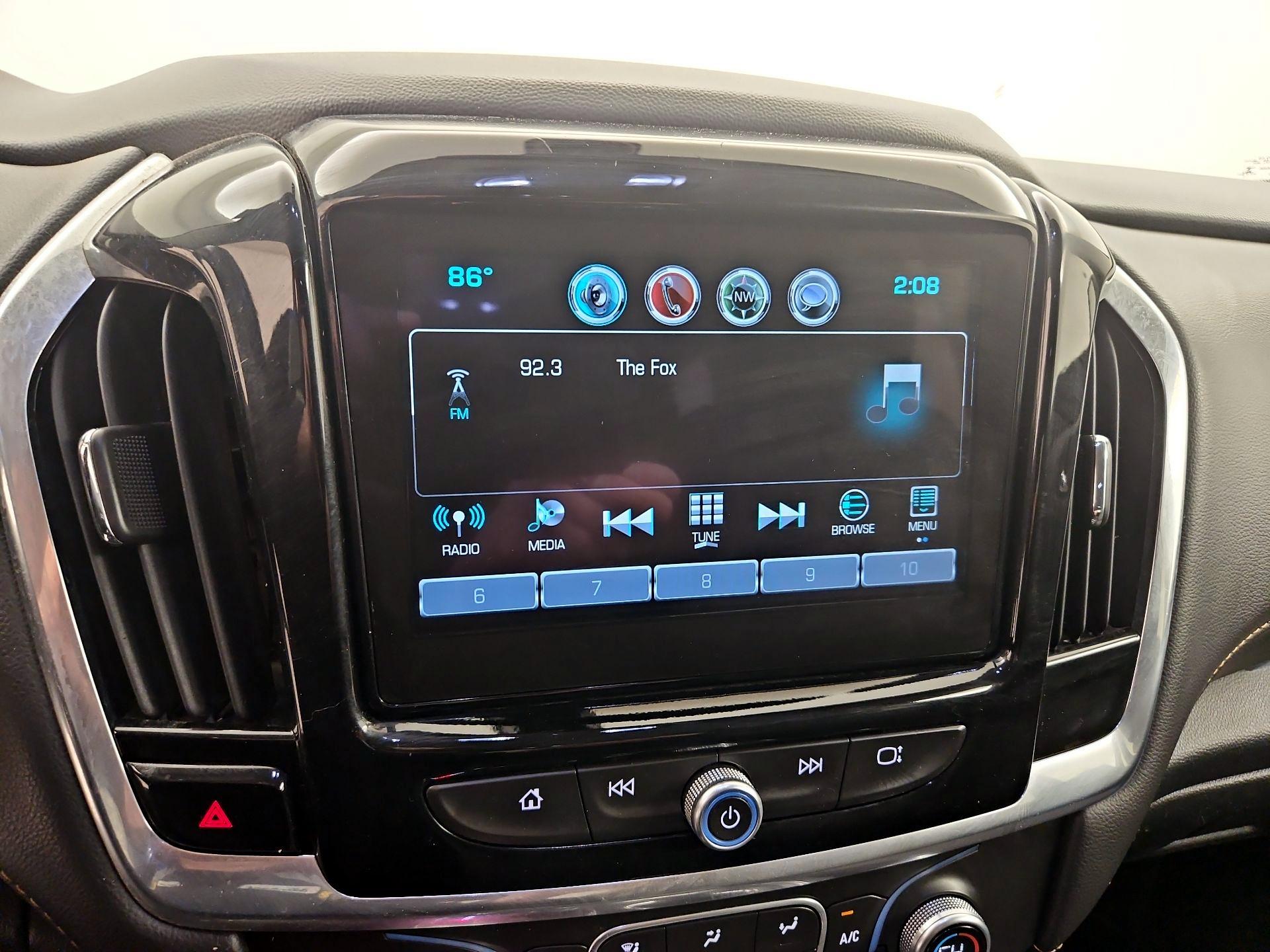 Thumbnail: 2019 Chevrolet Traverse - 15