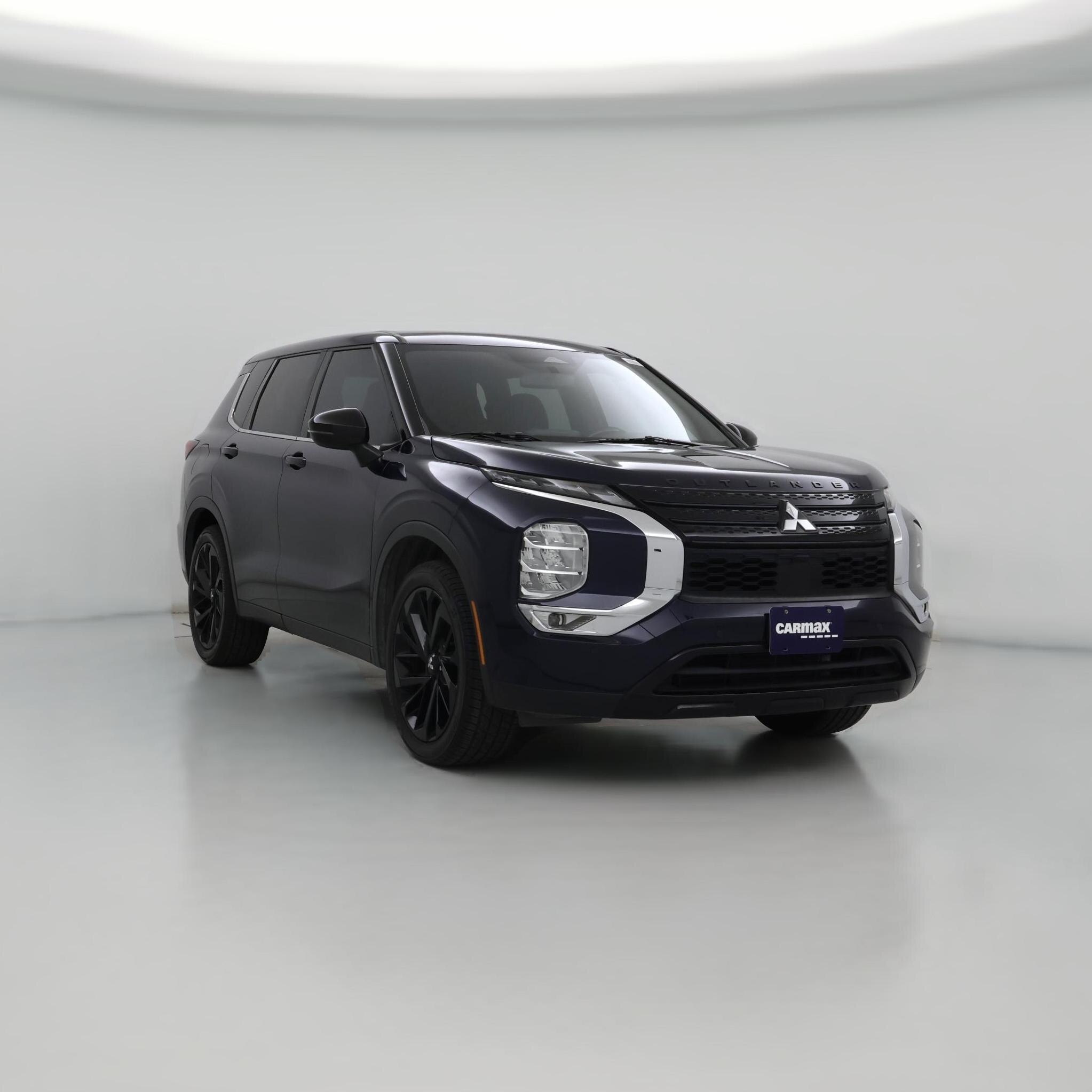 Thumbnail: 2022 Mitsubishi Outlander - 1