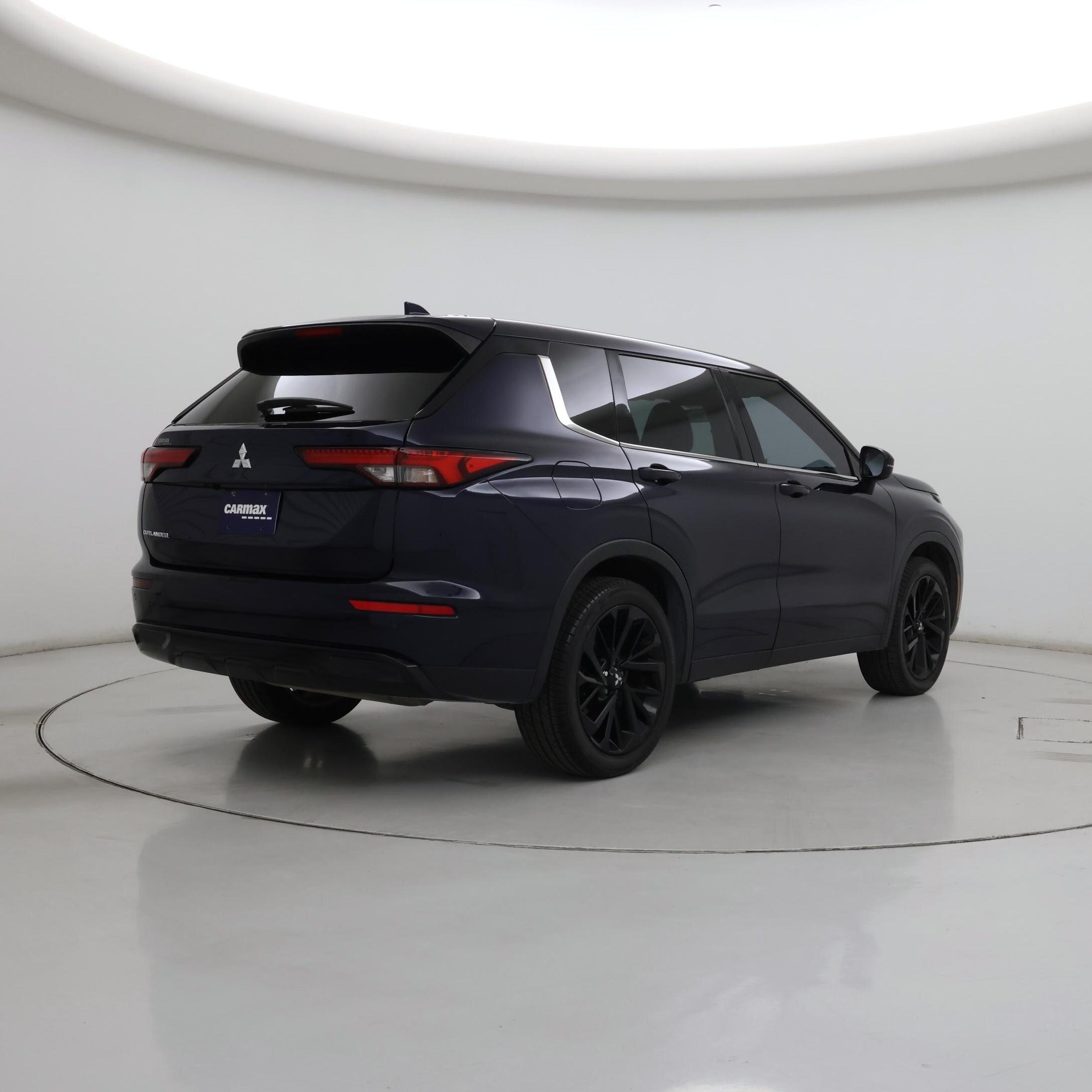 Thumbnail: 2022 Mitsubishi Outlander - 8