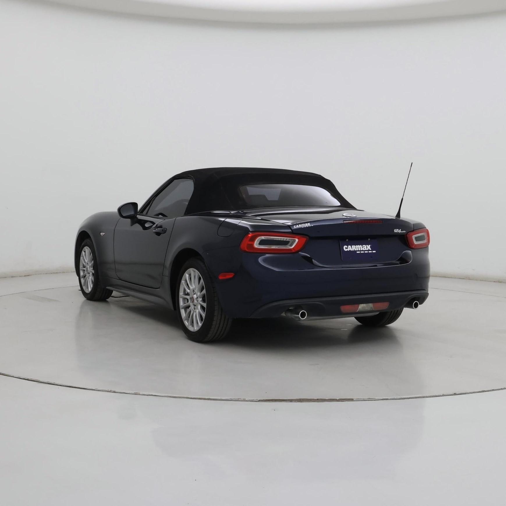 Thumbnail: 2018 Fiat 124 Spider - 2