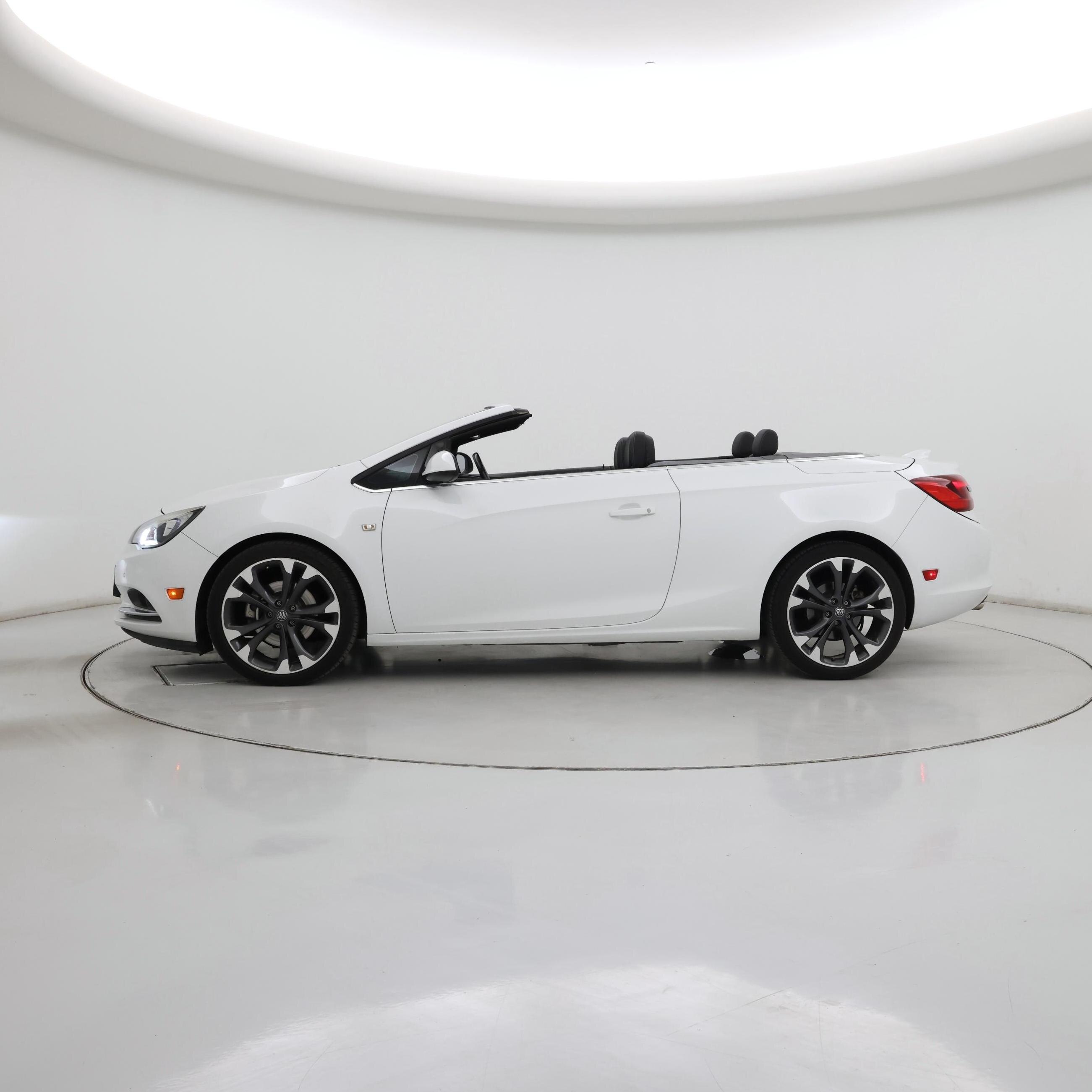 Thumbnail: 2019 Buick Cascada - 3