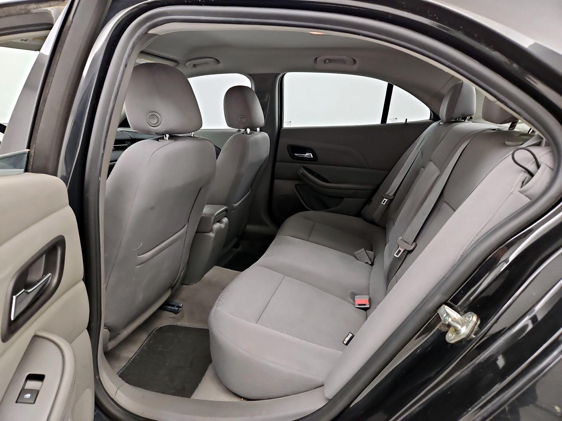 Thumbnail: 2013 Chevrolet Malibu - 18