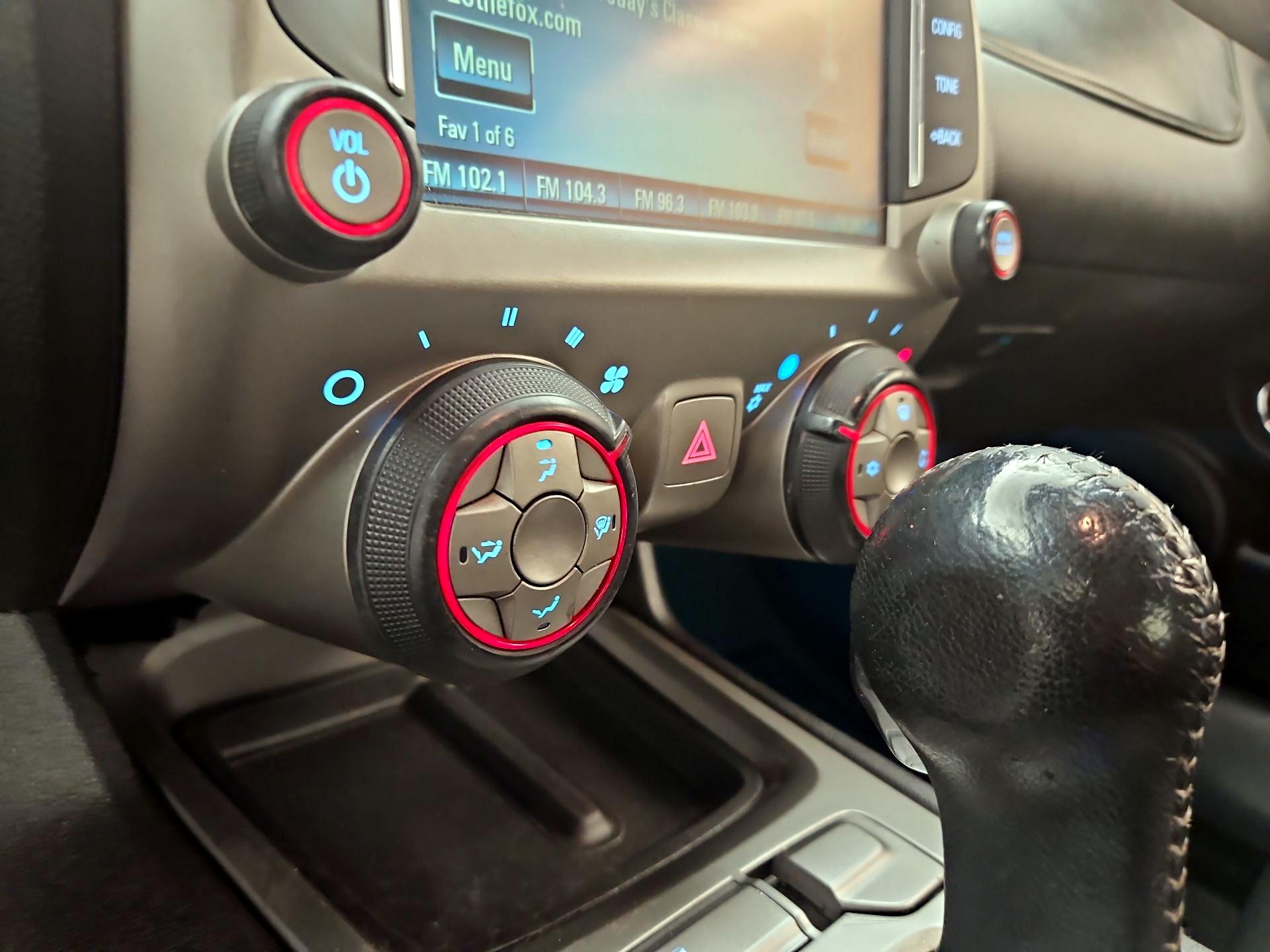 Thumbnail: 2014 Chevrolet Camaro - 16
