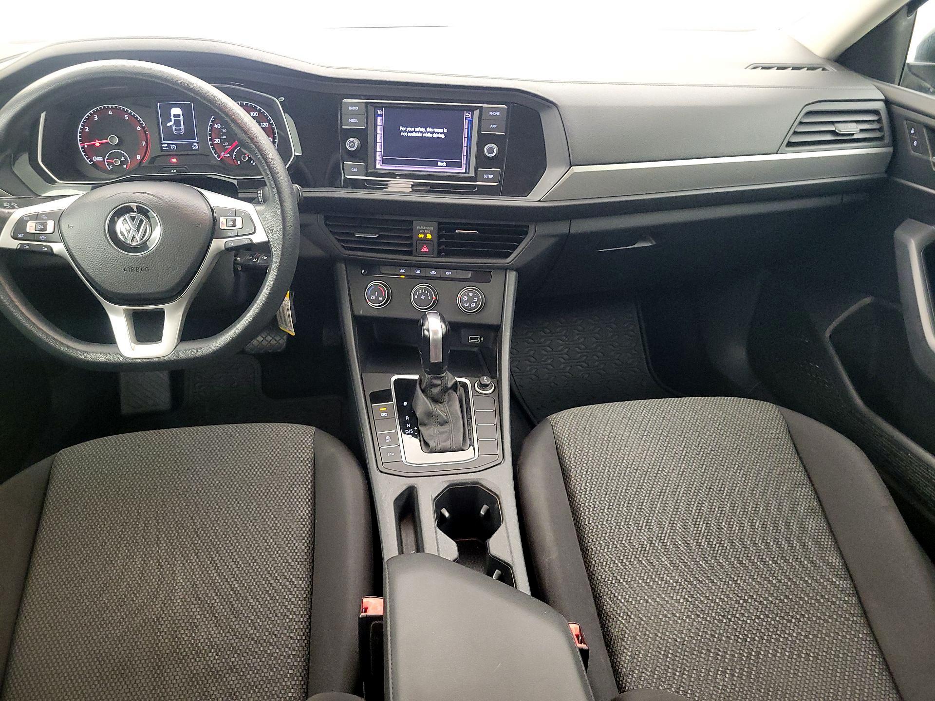 Thumbnail: 2019 Volkswagen Jetta - 9