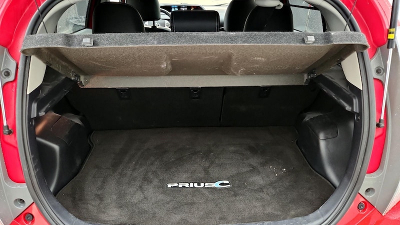 2014 Toyota Prius c Four 20