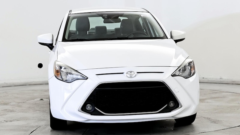 2019 Toyota Yaris LE 5