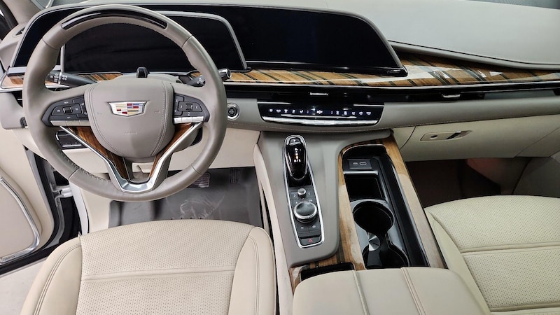 2022 Cadillac Escalade ESV Sport Platinum 9