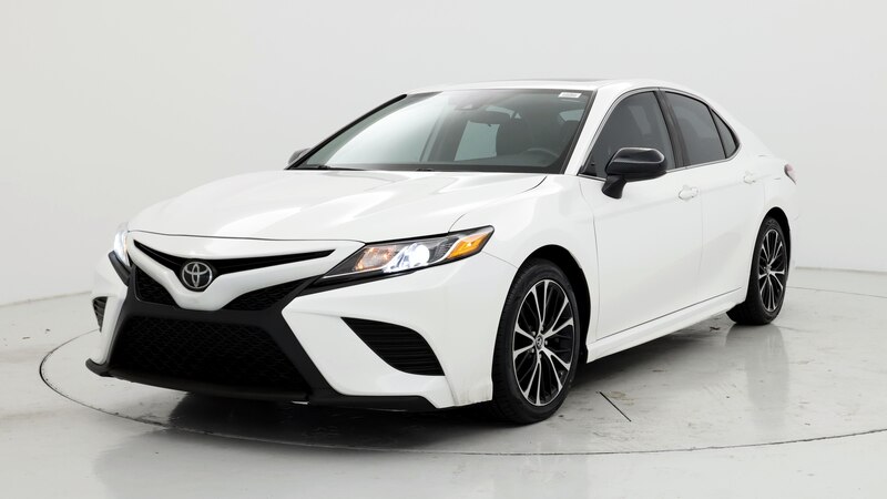 2019 Toyota Camry SE 4