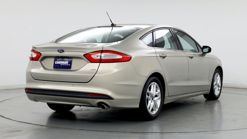 2015 Ford Fusion SE 8