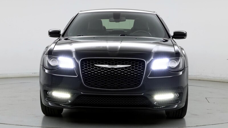 2018 Chrysler 300 S 5