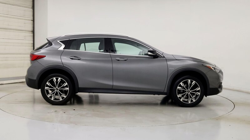 2018 INFINITI QX30 Luxury 7