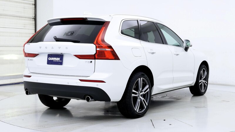 2021 Volvo XC60 T5 Momentum 8