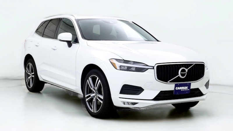 2021 Volvo XC60 T6 Momentum Hero Image