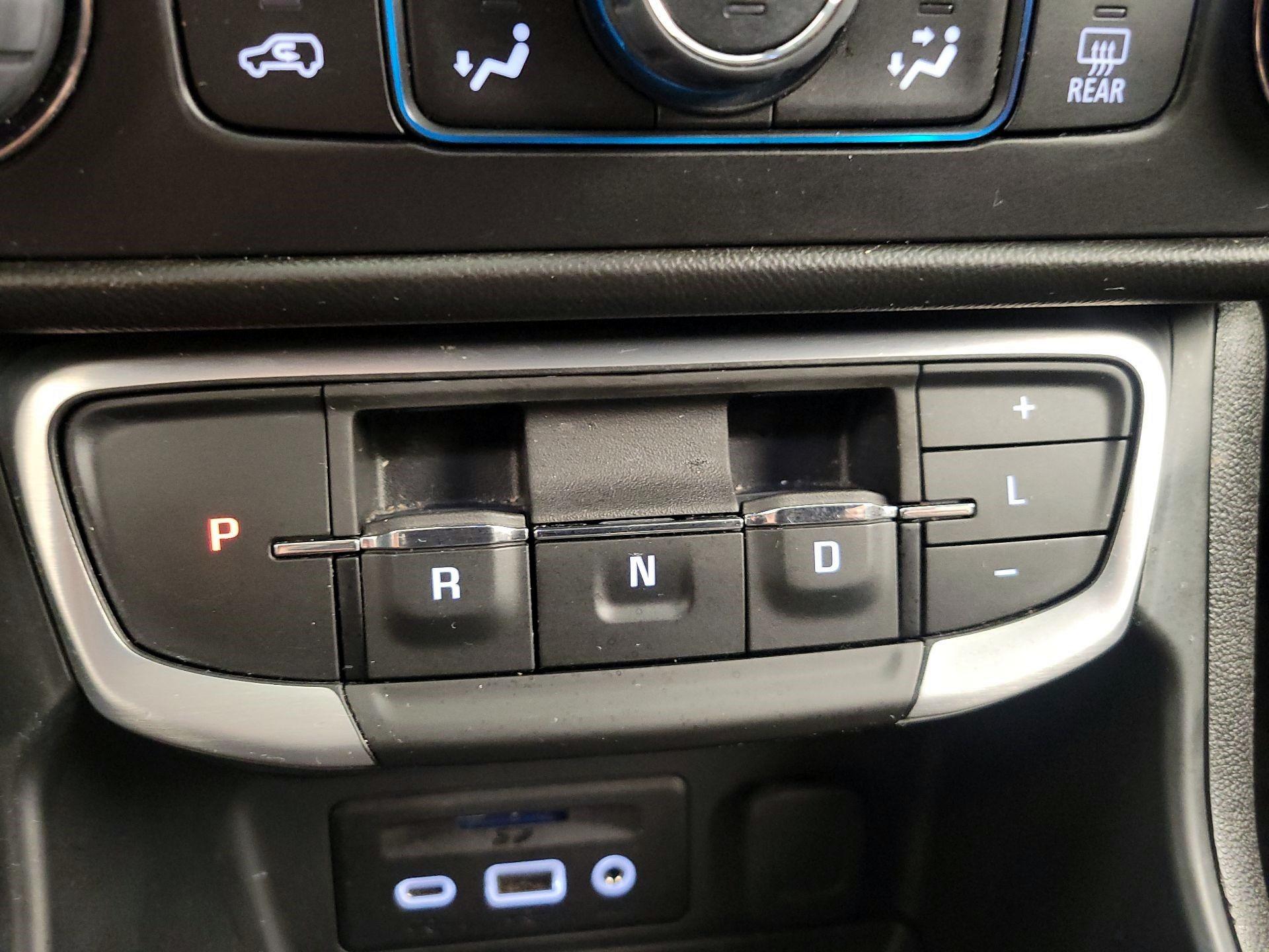 Thumbnail: 2022 GMC Terrain - 17