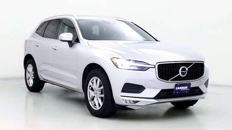 2021 Volvo XC60 T5 Momentum Hero Image