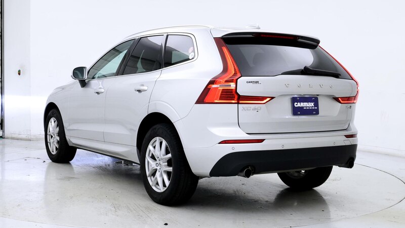 2021 Volvo XC60 T5 Momentum 2