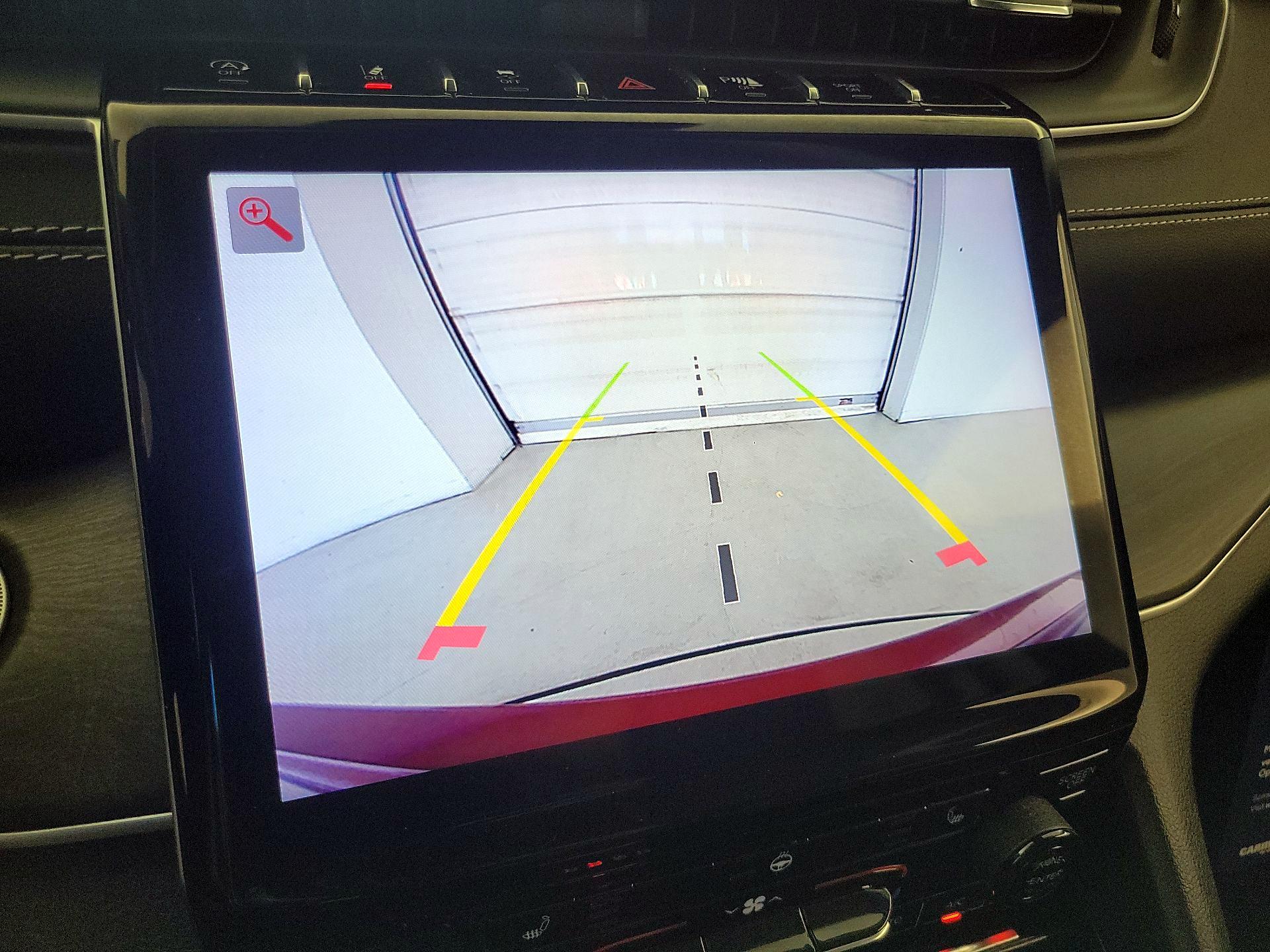 Thumbnail: 2022 Jeep Grand Cherokee - 15