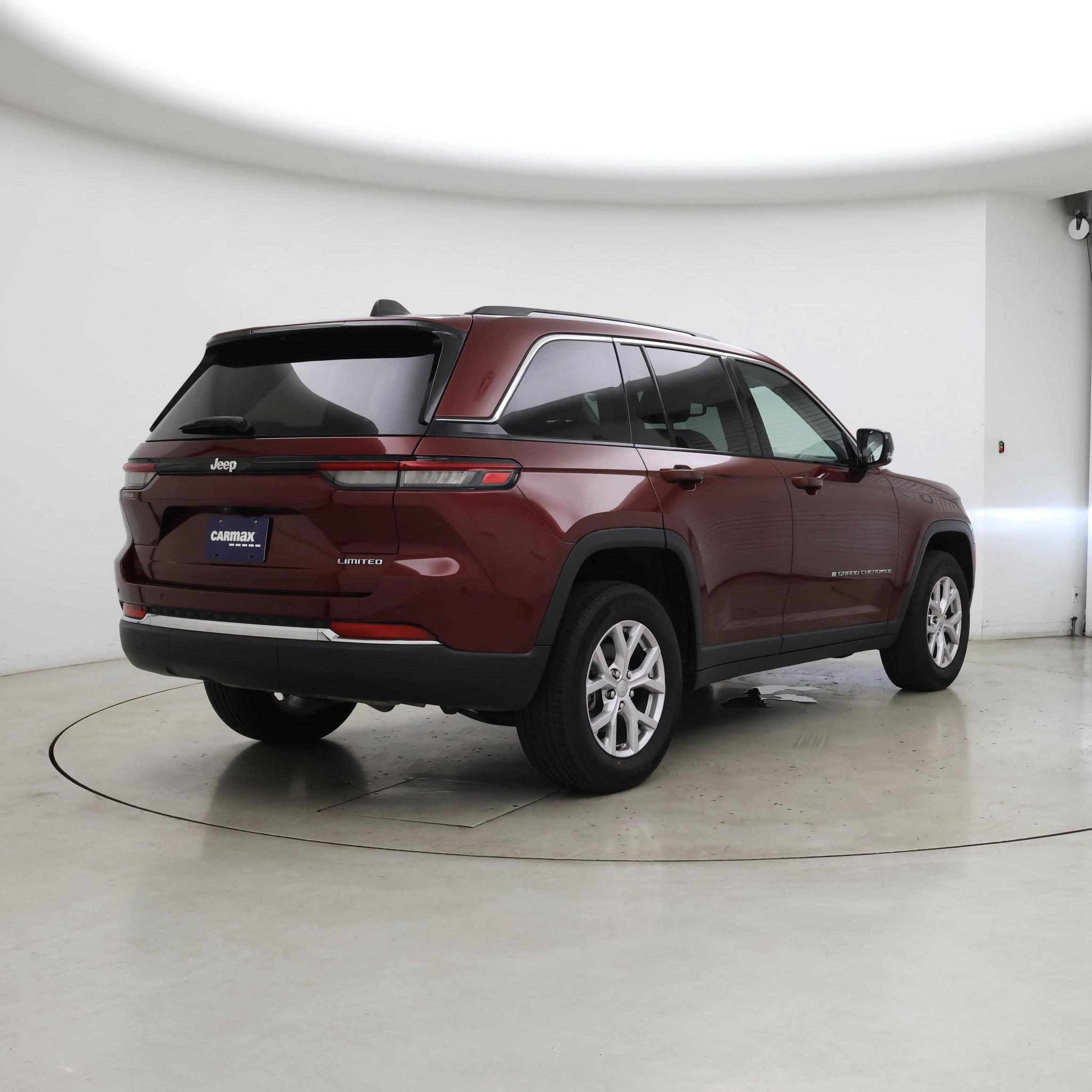 Thumbnail: 2022 Jeep Grand Cherokee - 8