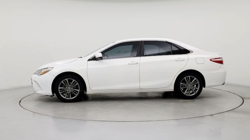 2016 Toyota Camry SE 3