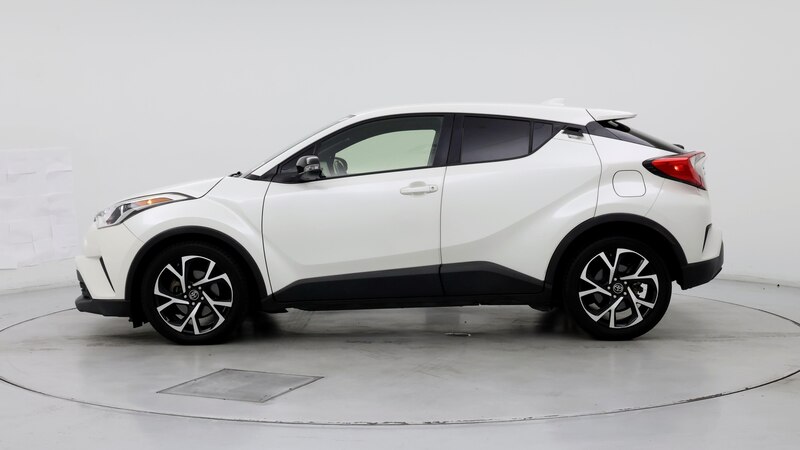 2019 Toyota C-HR XLE 3