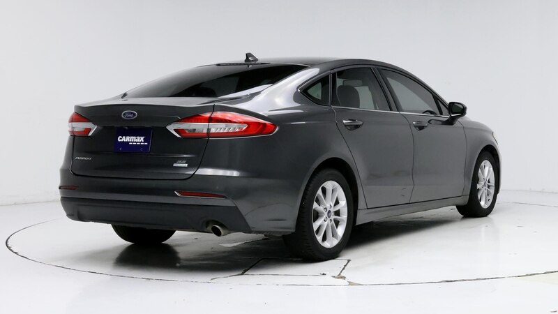 2020 Ford Fusion SE 8