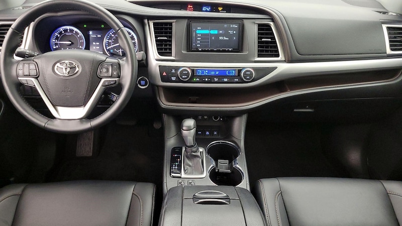 2019 Toyota Highlander XLE 9