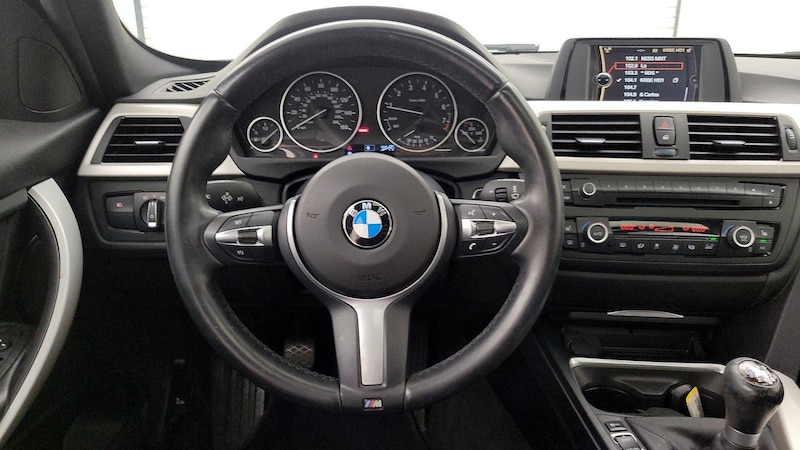 2014 BMW 3 Series 320i 10