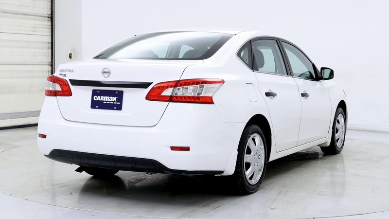 2015 Nissan Sentra S 8