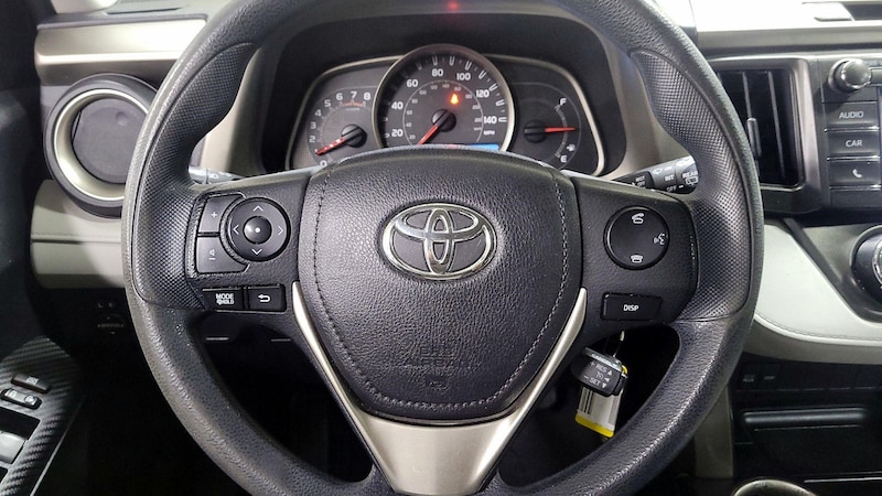 2015 Toyota RAV4 LE 10