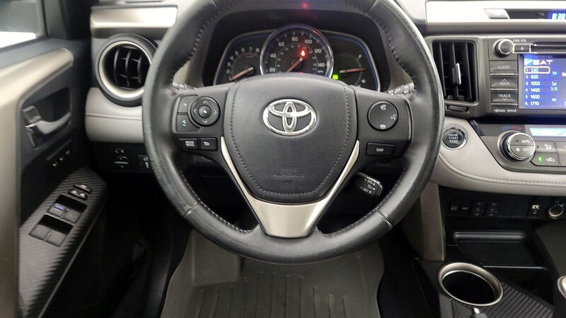 2013 Toyota RAV4 Limited 10